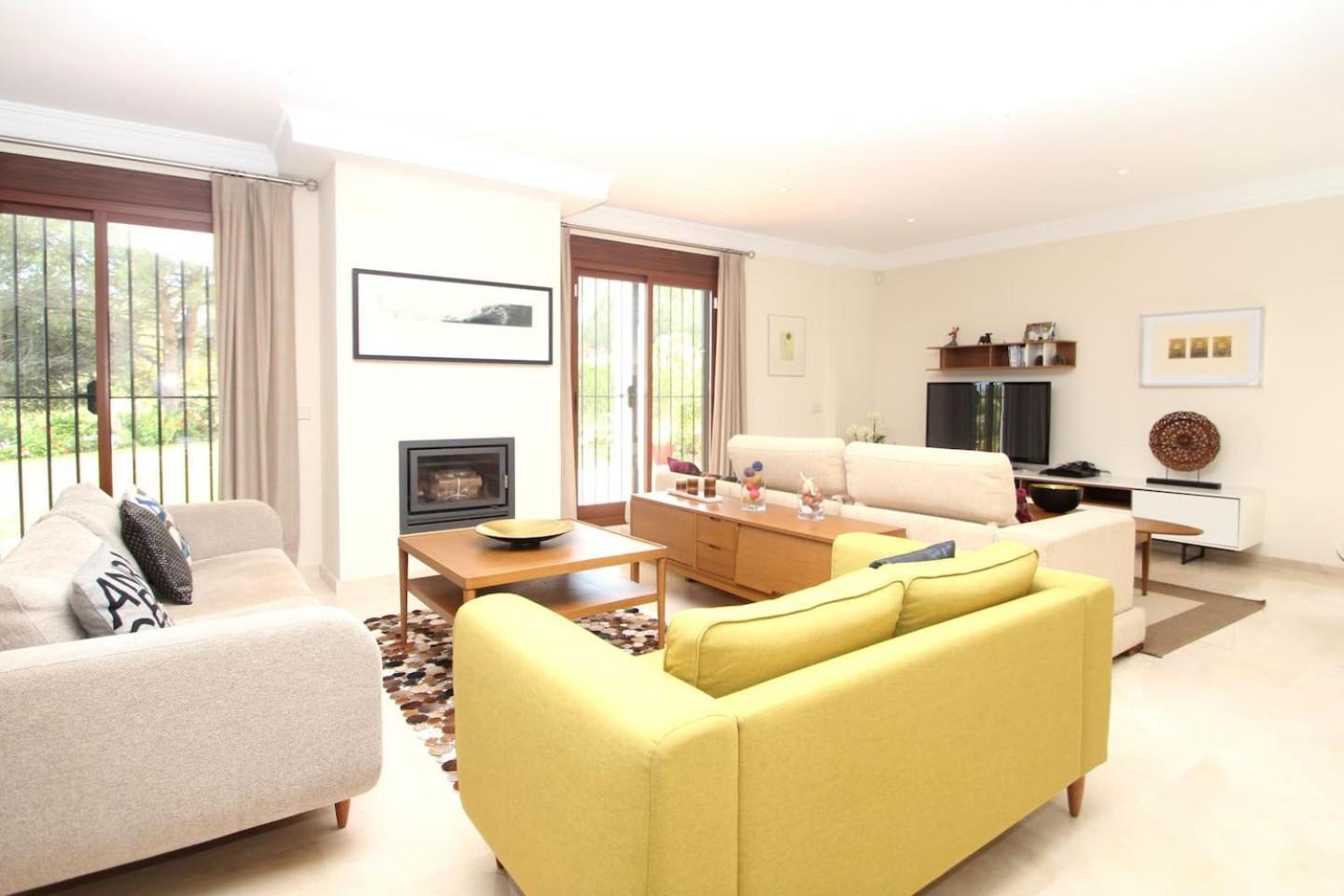 Villa La Cala Golf Stunning Views And Heated Pool Malaga